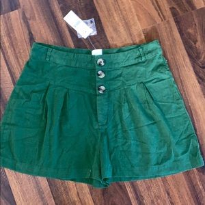 green button up shorts, loose, boho